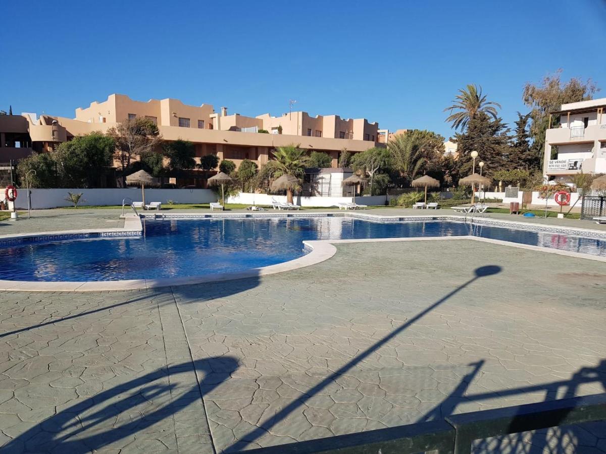 Casa Baja Naturista Con Patio En Primera Linea! Вера Экстерьер фото