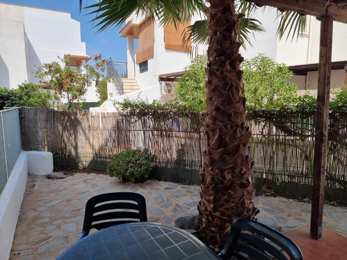 Casa Baja Naturista Con Patio En Primera Linea! Вера Экстерьер фото