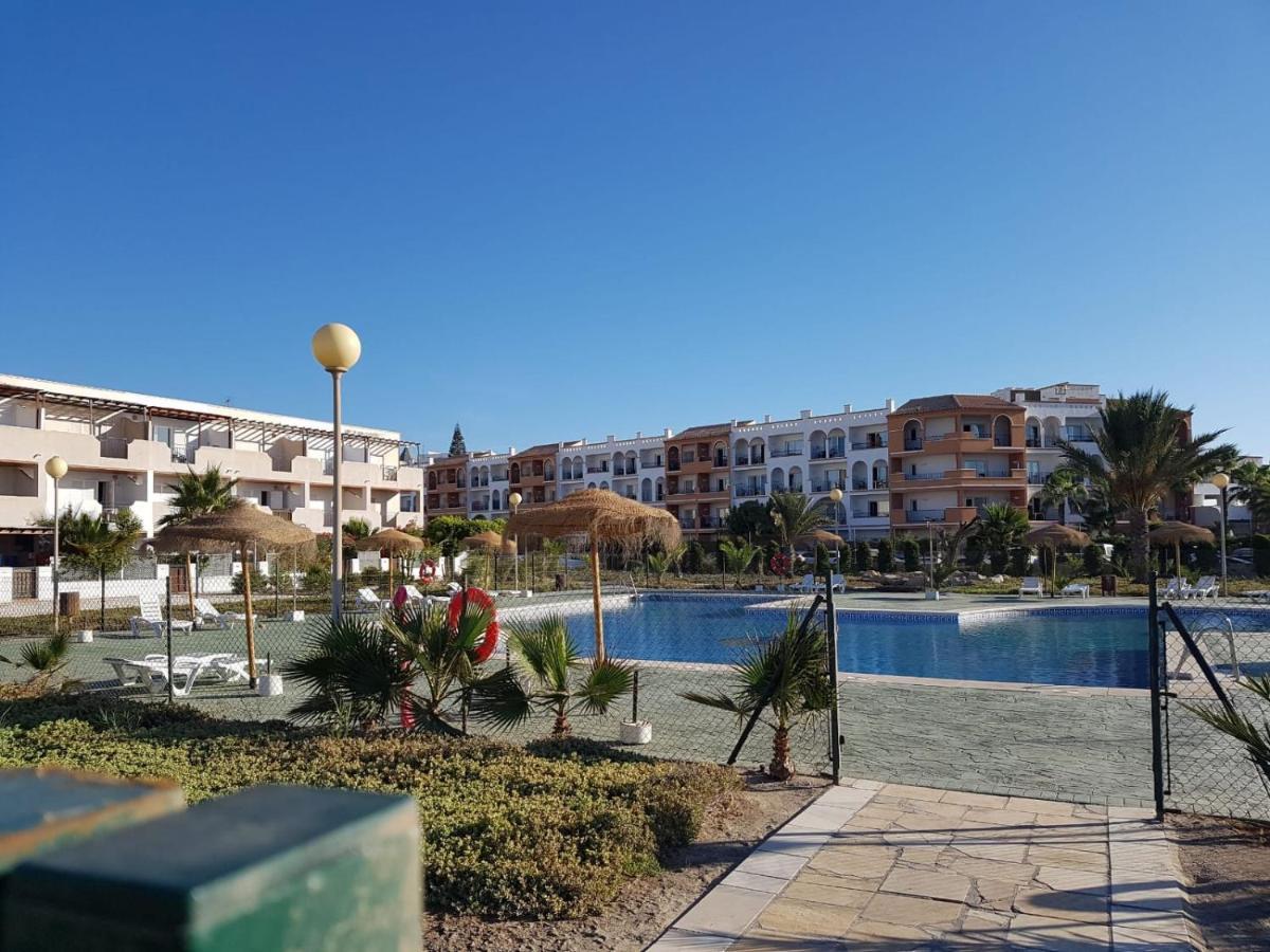 Casa Baja Naturista Con Patio En Primera Linea! Вера Экстерьер фото