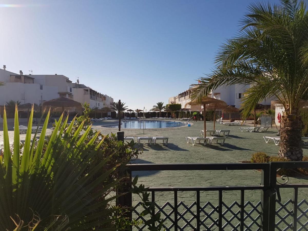 Casa Baja Naturista Con Patio En Primera Linea! Вера Экстерьер фото